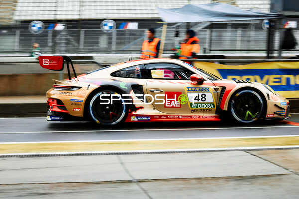 48; 48 LOSCH Motorsport by BLACK FALCON Boxenstopp am Nürburgring