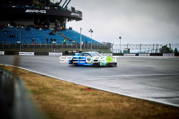 Falken Motorsports (44): Dennis Marschall, Dorian Boccolacci, Nico Menzel auf nasser Strecke