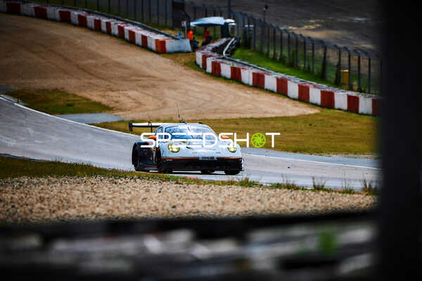 Fahrzeug Walkenhorst Motorsport (35): Anders Burchardt, Oliver Söderström auf Rennstrecke