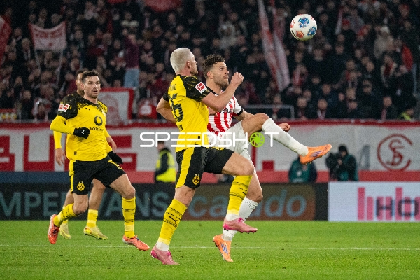 Ballaktion und Zweikampf