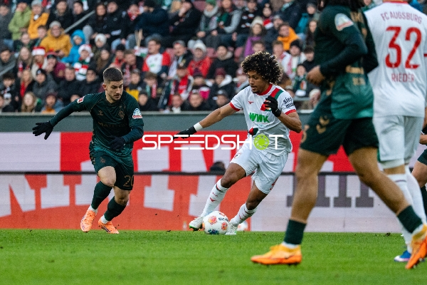 Zweikampf um den Ball