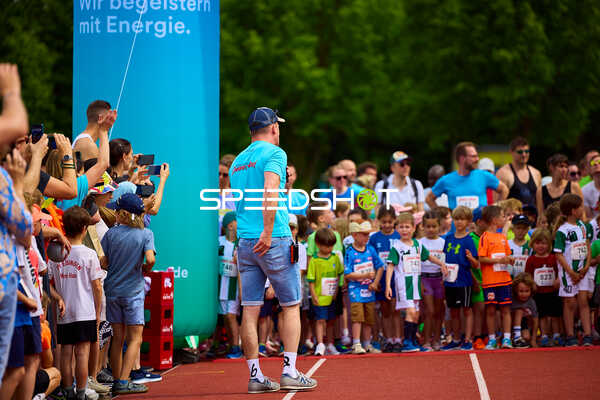 TVE Sommerlauf Edingen 2025: Start der Kinderläufer am TVE Sportzentrum