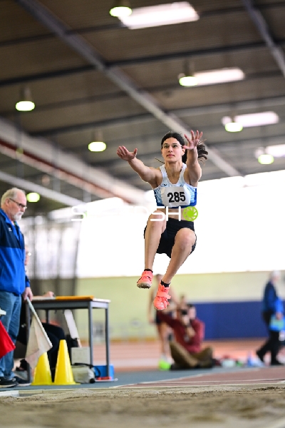 Weber Antonia im Weitsprung