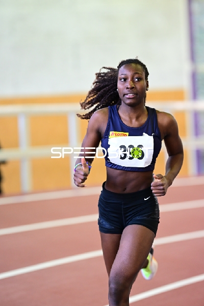 Amoikon Linda Zoè in Aktion