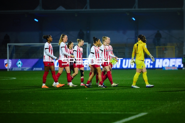 Spieler verlassen Spielfeld