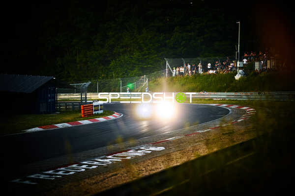 Rennfahrzeug auf der Nordschleife