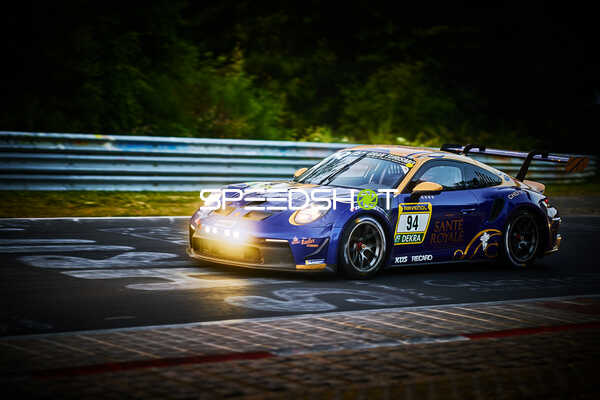 Porsche 911 GT3 Cup (992) auf der Rennstrecke