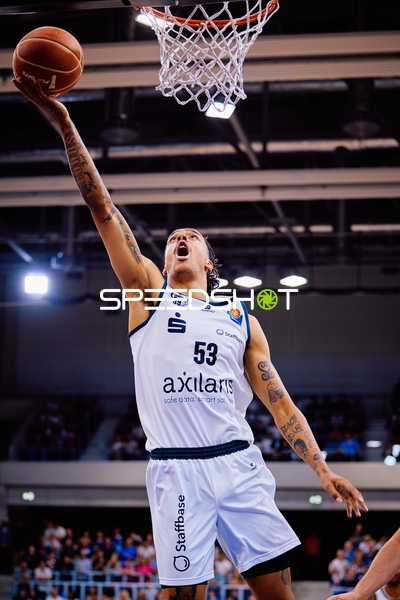 Layup Kevin Yebo (53;Niners Chemnitz)