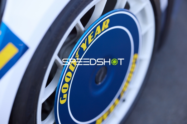 Goodyear Rennreifen Nahaufnahme