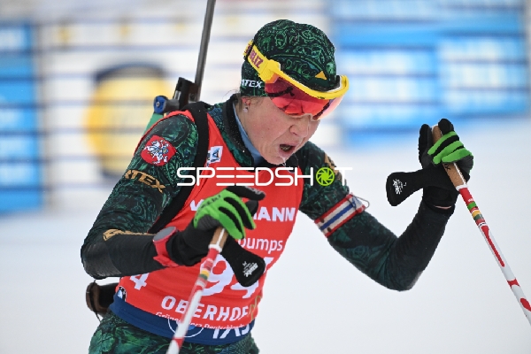 Sprint der Frauen: Anastasiya KUZMINA (49; Biathlon Frauen) in Aktion