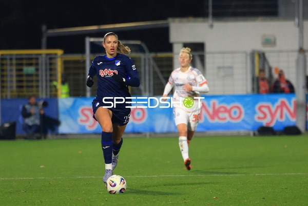 Spielszene mit Ballkontrolle