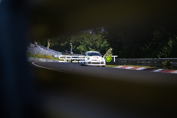 Rennfahrzeug auf der Nordschleife