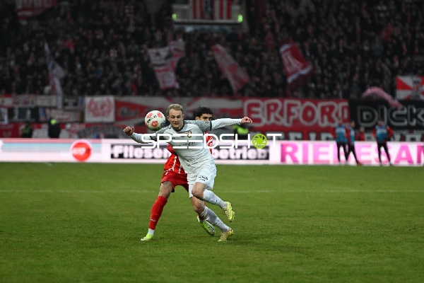 Zweikampf um den Ball