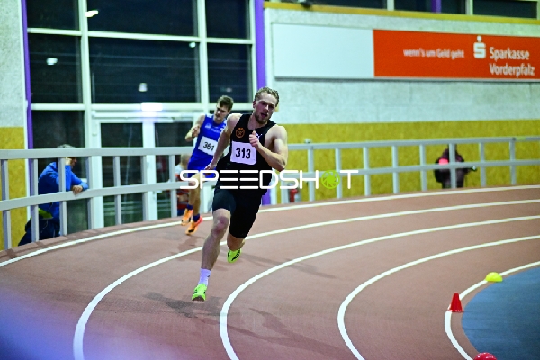 Sprintduell zwischen 313; TV Nussdorf und 361; TV Nussdorf