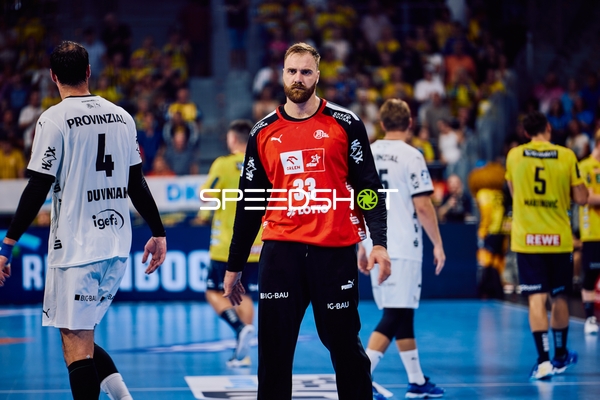 Torwart Andreas Wolff hält das Spiel im Auge