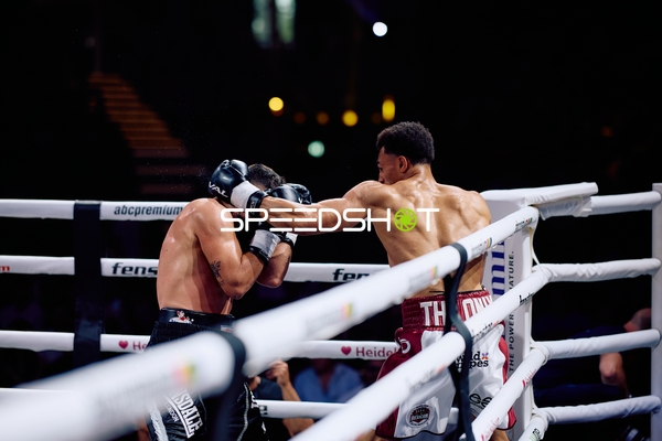 Boxer im Ring beim Schlagabtausch