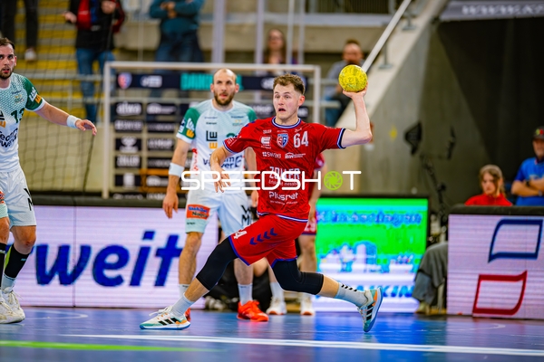 Wurf von Maximilian Hejny (64;SG BBM Bietigheim)