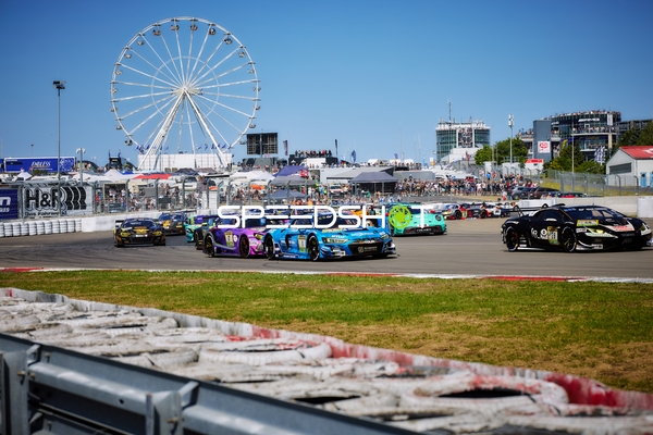 24h Rennen 2025 Nürburgring Startphase