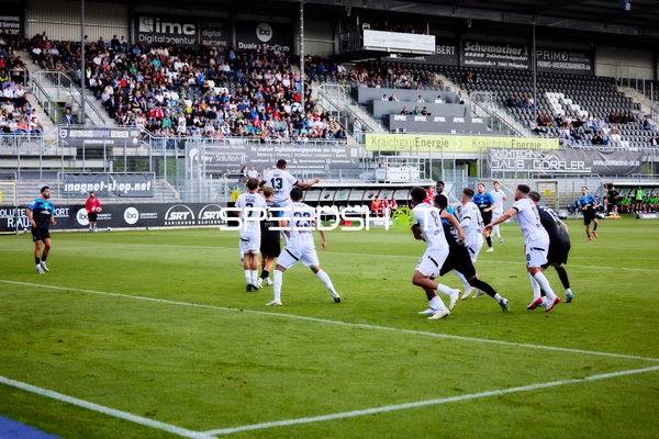 Zweikampf um den Ball