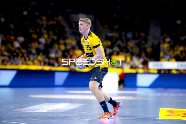 Wurf von Haukur Thrastarson (25; Rhein Neckar Löwen)