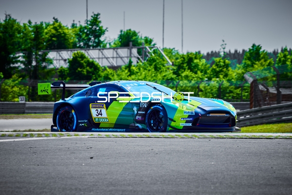 34, Walkenhorst Motorsport auf der Strecke