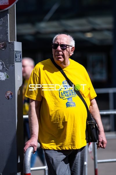 Rhein-Neckar Löwen Fan bereit für das Halbfinale