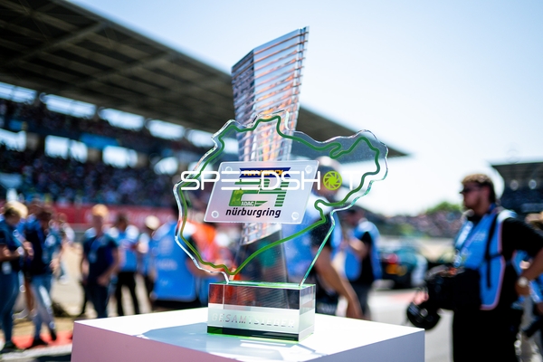 Trophäe Gesamtsieger 24h Rennen