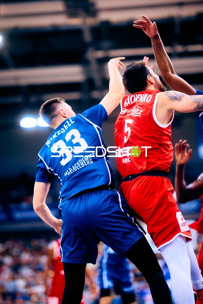 Intensive Verteidigung zwischen MLP Academics und Syntainics MBC