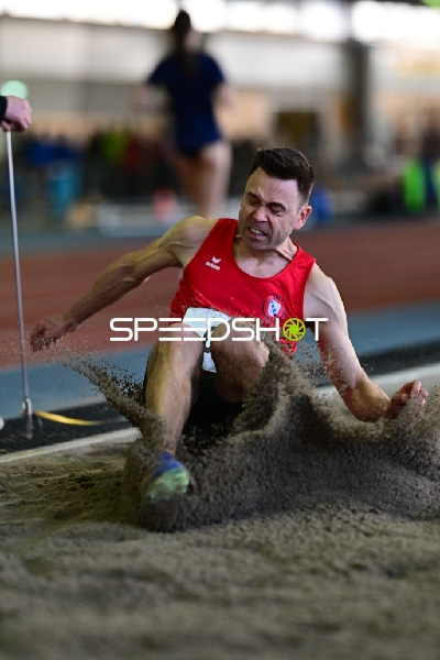 Weitsprung-Landung von 8; USC Mainz