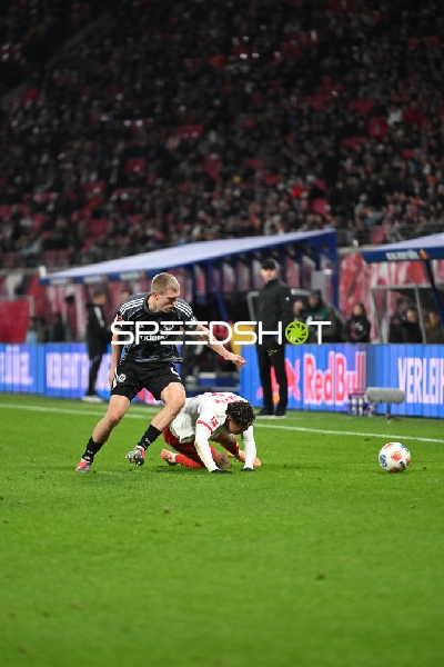 Zweikampf um den Ball