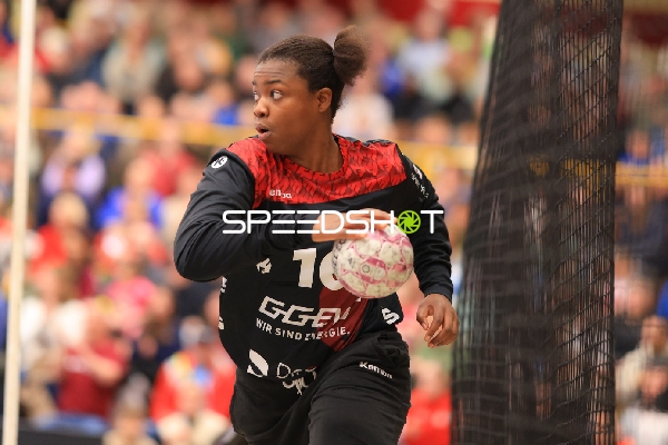 Szene mit Vanessa Fehr (16; HSG Bensheim/Auerbach)