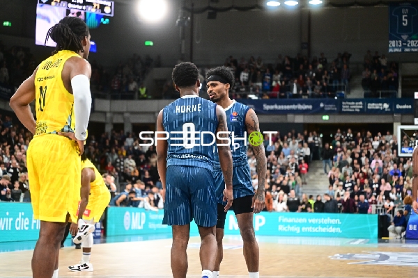 Michael Weathers (20; MLP Academics Heidelberg) in Aktion