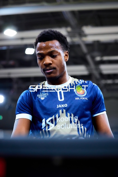 DJ Horne (0; MLP Academics Heidelberg) vor dem Spiel