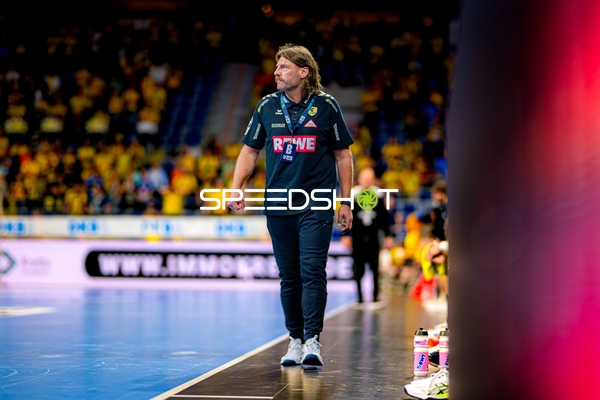 Trainer Andre Bechtold (99;Rhein Neckar Löwen) am Spielfeldrand