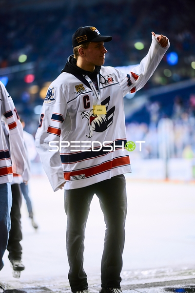 Jungadler feiern Meisterschaftssieg