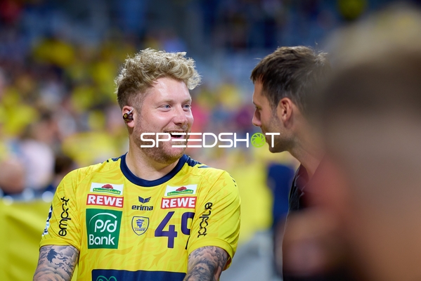 49; Rhein Neckar Löwen in Position