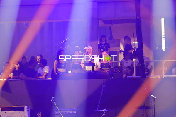 DJ bei Ringside Zone