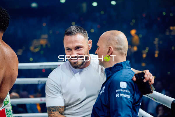 Florian Winter in Ringside Zone