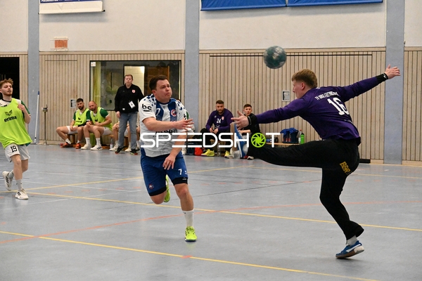 Wurfaktion von TV Edingen gegen TV Friedrichsfeld