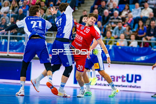 Paco Barthe (20, SG BBM Bietigheim) im Wurf