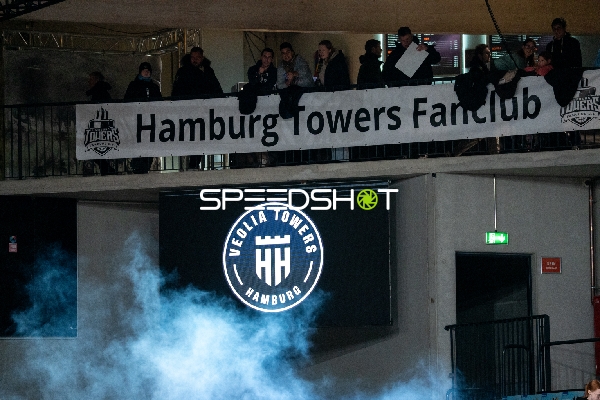 Fan-Szene mit Hamburg Towers Fans