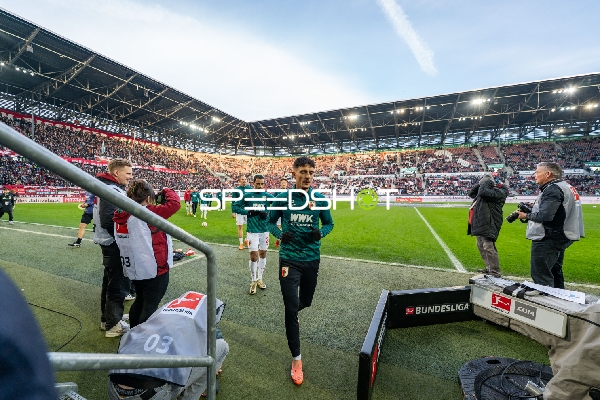 Spieler am Spielfeldrand