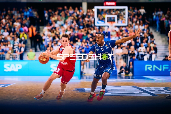 Dribbling-Duell in Heidelberg