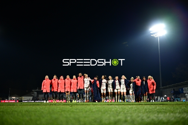 Spielerinnen vor Anpfiff