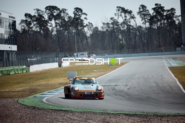 Jan Horwath durchfährt eine Kurve