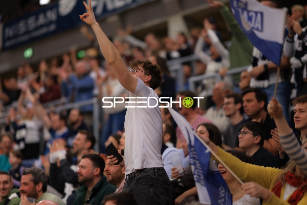 Fan-Szene in der Arena