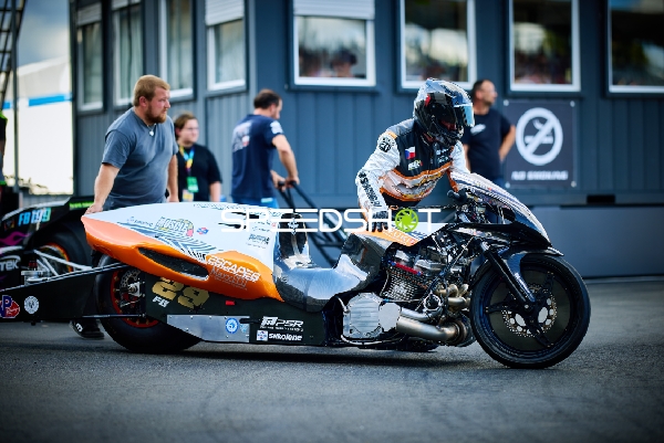 Motorrad Drag Racing am Hockenheimring