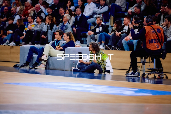 Medienvertreter am Spielfeldrand