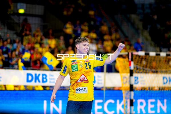 Torjubel Niklas Michalski (26;Rhein Neckar Löwen)