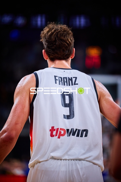 Franz Wagner (9; Deutschland) auf dem Court